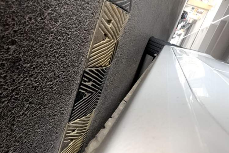 Used BYD G5 2014 1.5TID Automatic Prestige Model Left Side Sill