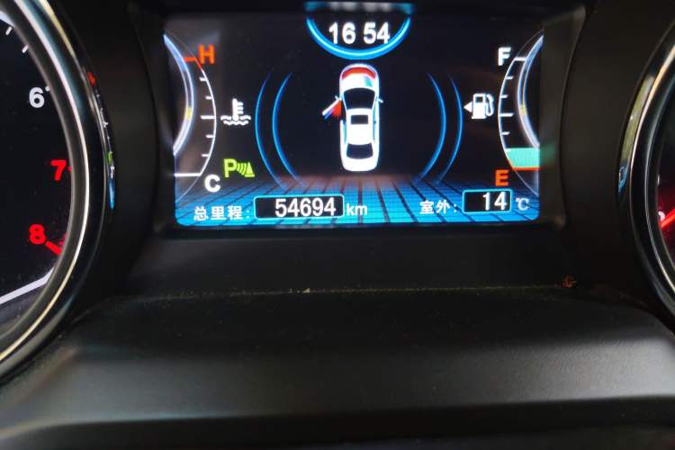 Used BYD G5 2014 1.5TI Manual Luxury Edition Odometer Close Up