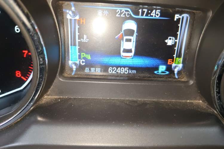 Used BYD G5 2014 1.5TID Automatic Prestige Model Odometer Close Up