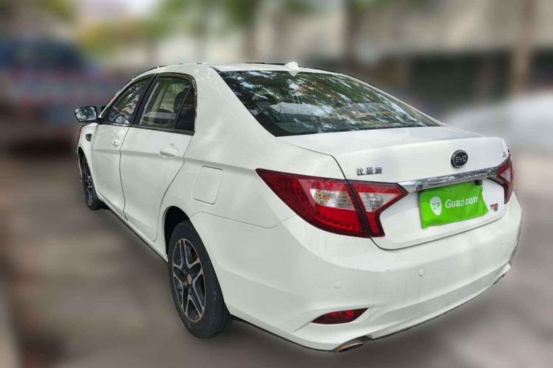 Used BYD G5 2014 1.5TID Automatic Prestige Model Rear Left 45 Deg
