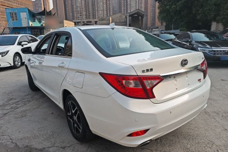 Used BYD G5 2014 1.5TID Automatic Prestige Model Rear Left 45 Deg