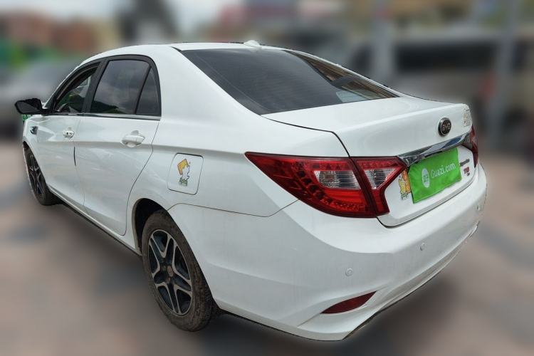 Used BYD G5 2014 1.5TID Automatic Prestige Model Rear Left 45 Deg