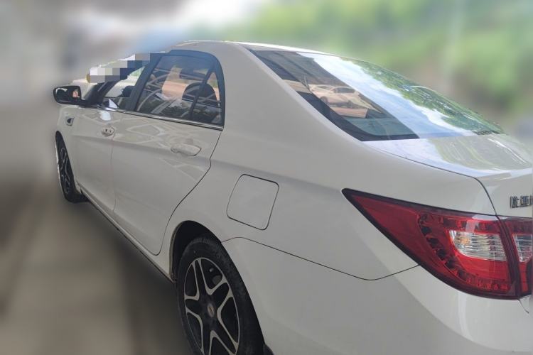 Used BYD G5 2014 1.5TID Automatic Luxury Version Rear Left 45 Deg