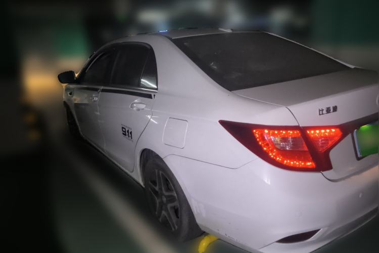Used BYD G5 2014 1.5TID Automatic Prestige Model Rear Left 45 Deg