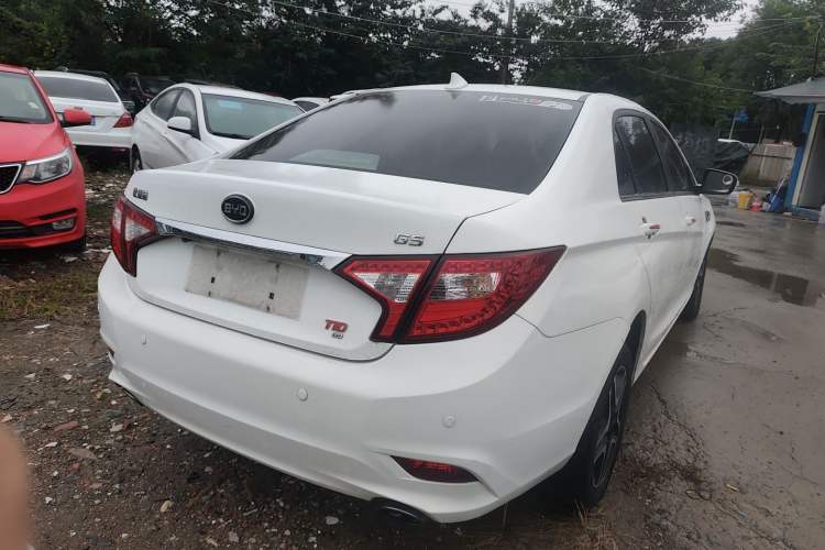 Used BYD G5 2014 1.5TID Automatic Prestige Model Rear Right 45 Deg