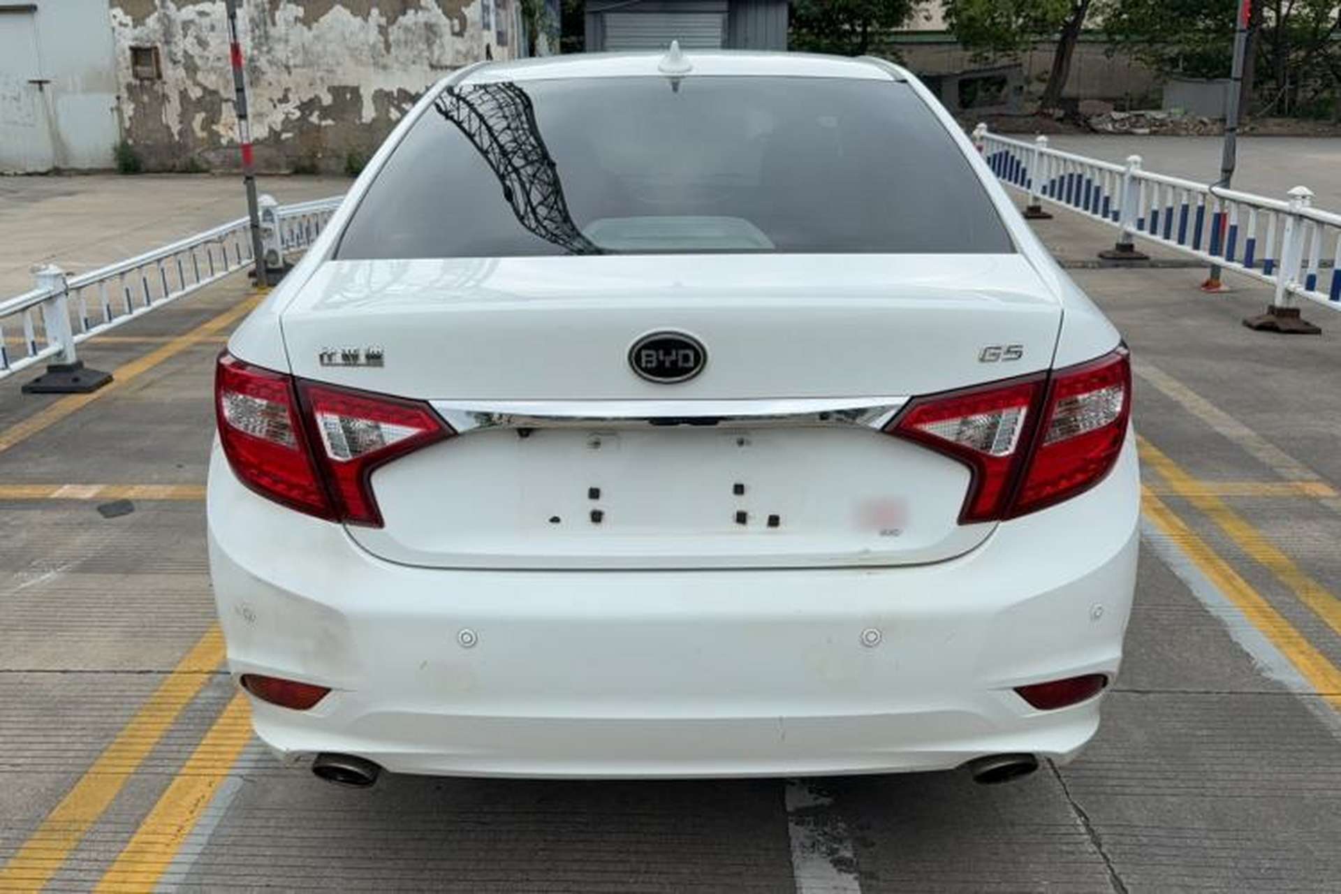 Used BYD G5 2014 1.5TID Automatic Prestige Model Rear