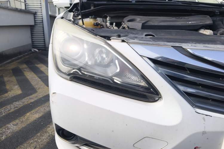 Used BYD G5 2014 1.5TID Automatic Prestige Model Right Front Headlight