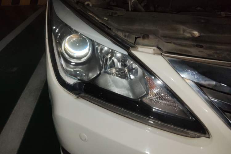 Used BYD G5 2014 1.5TID Automatic Flagship Model Right Front Headlight