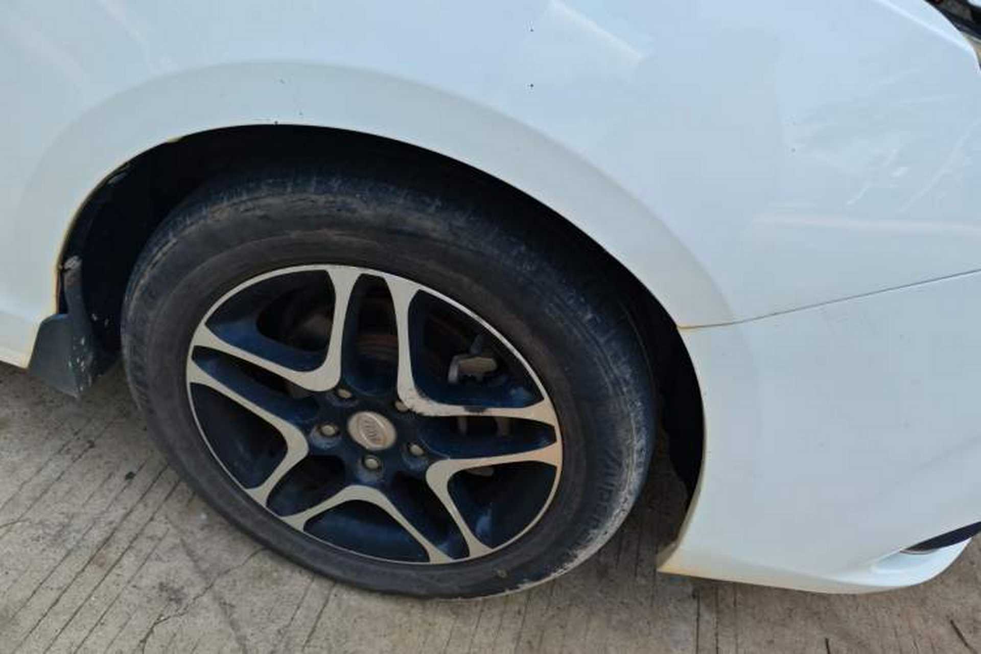 Used BYD G5 2014 1.5TI Manual Luxury Edition Right Front Wheel Hub