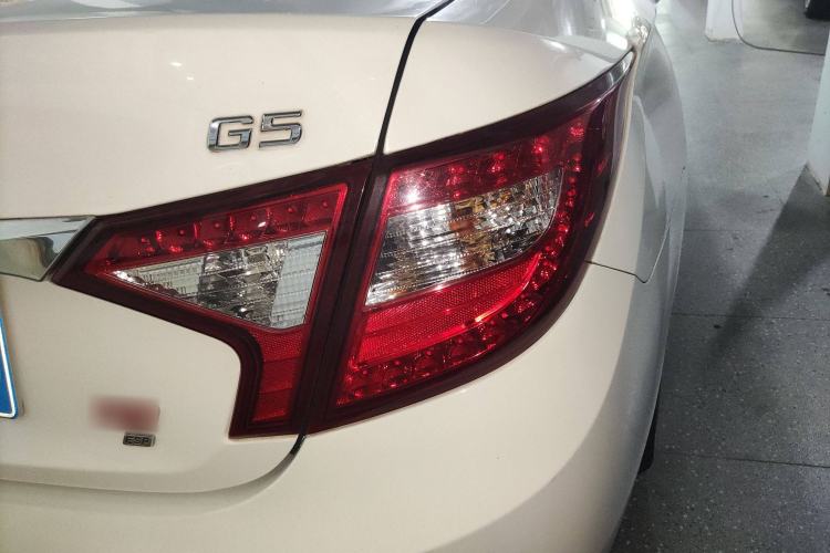Used BYD G5 2014 1.5TID Automatic Prestige Model Right Rear Taillight