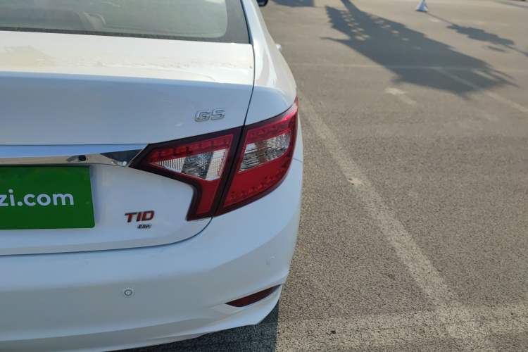 Used BYD G5 2014 1.5TID Automatic Prestige Model Right Rear Taillight