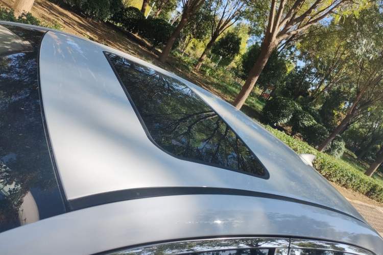 Used BYD G5 2014 1.5TID Automatic Prestige Model Roof