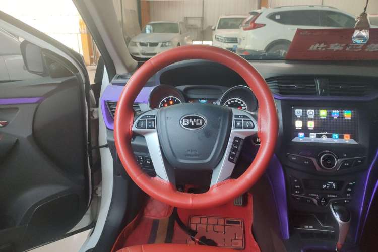 Used BYD G5 2014 1.5TID Automatic Prestige Model Steering Wheel