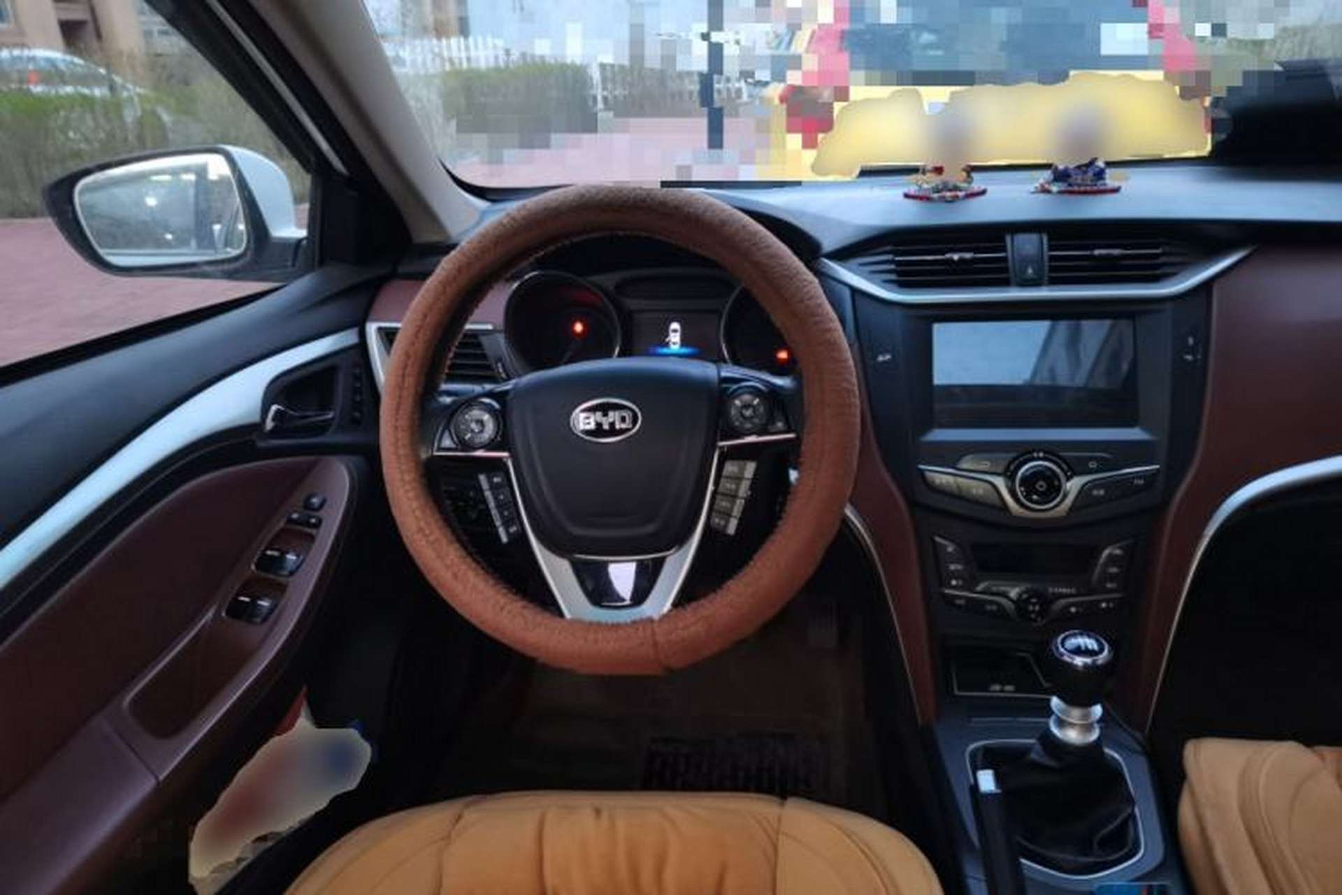 Used BYD G5 2014 1.5TI Manual Flagship Edition Steering Wheel
