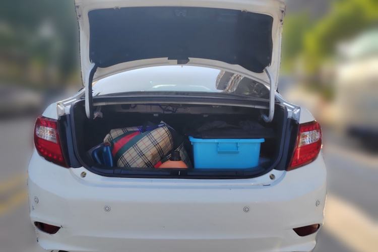 Used BYD G5 2014 1.5TI Manual Luxury Edition Trunk