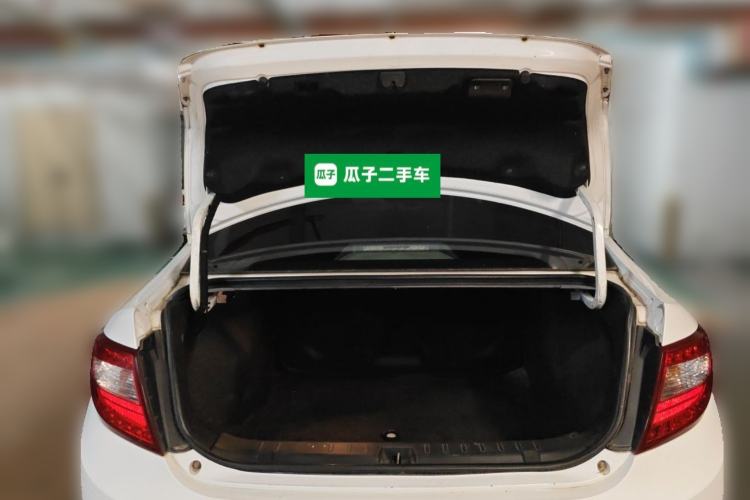Used BYD G5 2014 1.5TI Manual Luxury Edition Trunk