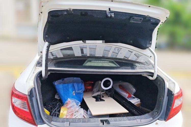 Used BYD G5 2014 1.5TID Automatic Prestige Model Trunk