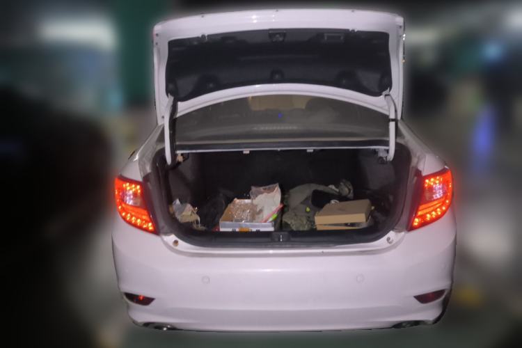 Used BYD G5 2014 1.5TID Automatic Prestige Model Trunk