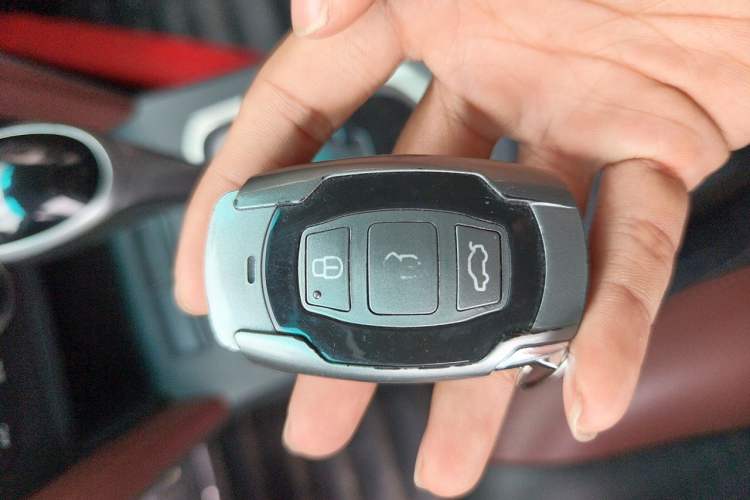 Used BYD G5 2014 1.5TID Automatic Prestige Model Vehicle Key