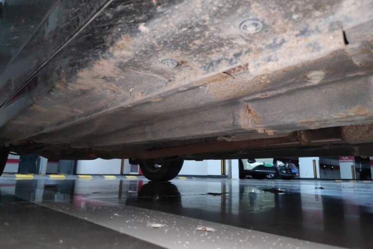 Used BYD G6 2011 2.0L Manual Luxury Version Chassis Front Right