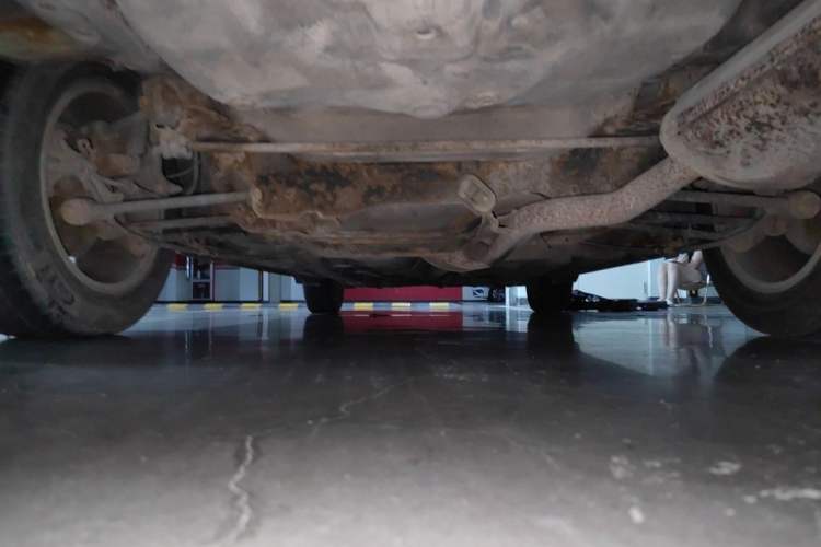 Used BYD G6 2011 2.0L Manual Luxury Version Chassis Rear