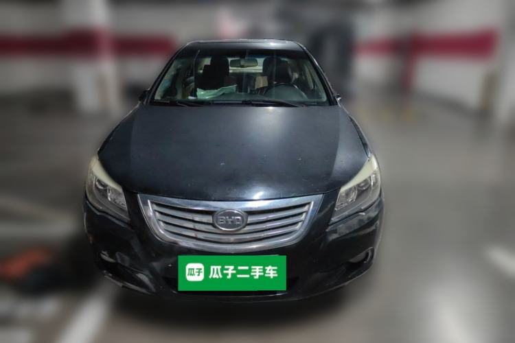 Used BYD G6 2011 2.0L Manual Luxury Version Front