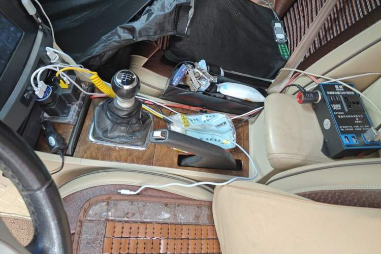 Used BYD G6 2011 1.5T Manual Luxury Edition Gear Lever
