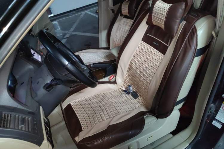 Used BYD G6 2011 2.0L Manual Luxury Version Left Front Seat