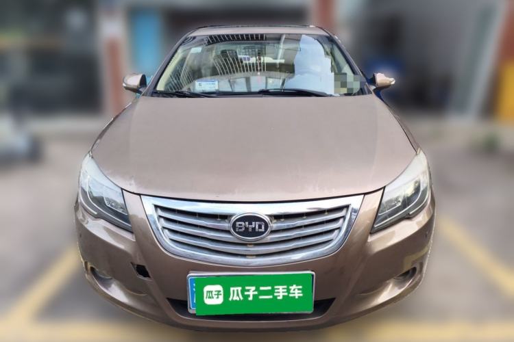 Used BYD G6 2011 1.5T Manual Luxury Edition Front