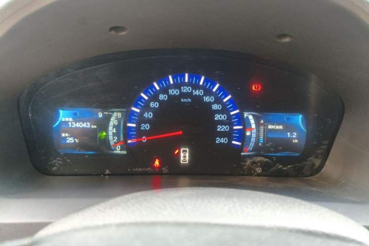 Used BYD G6 2011 1.5T Manual Luxury Edition Instrument Cluster