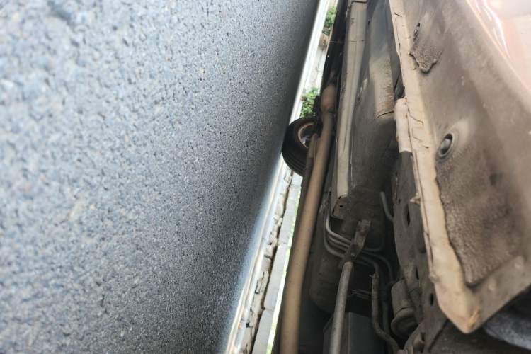 Used BYD G6 2011 2.0L Manual Luxury Version Chassis Rear Left