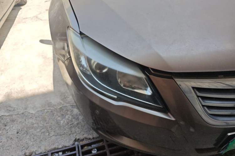 Used BYD G6 2011 2.0L Manual Luxury Version Right Front Headlight