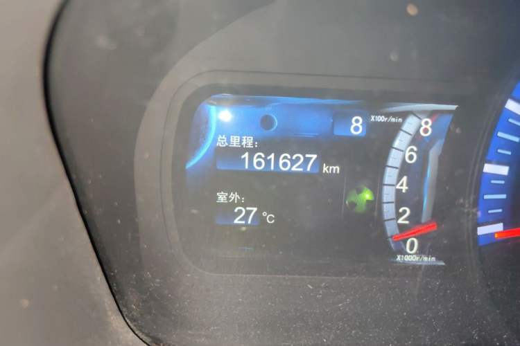 Used BYD G6 2011 1.5T Manual Luxury Edition Odometer Close Up