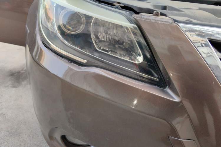 Used BYD G6 2011 1.5T Manual Luxury Edition Right Front Headlight