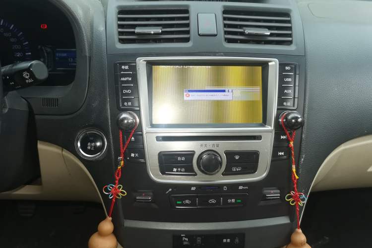 Used BYD G6 2011 2.0L Manual Luxury Version Audio And AC Panel