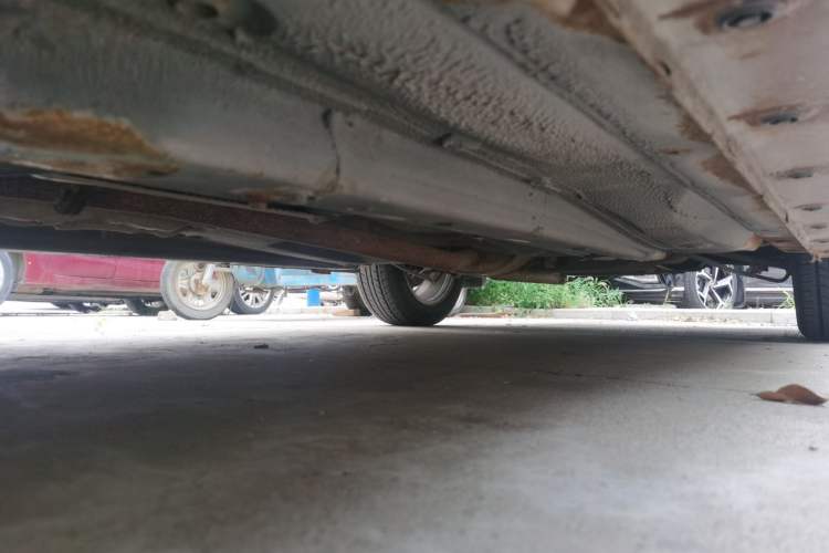 Used BYD G6 2011 2.0L Manual Luxury Version Chassis Front Left