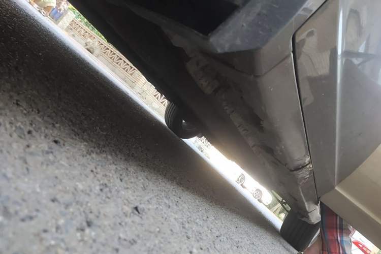 Used BYD G6 2011 2.0L Manual Luxury Version Chassis Front Left