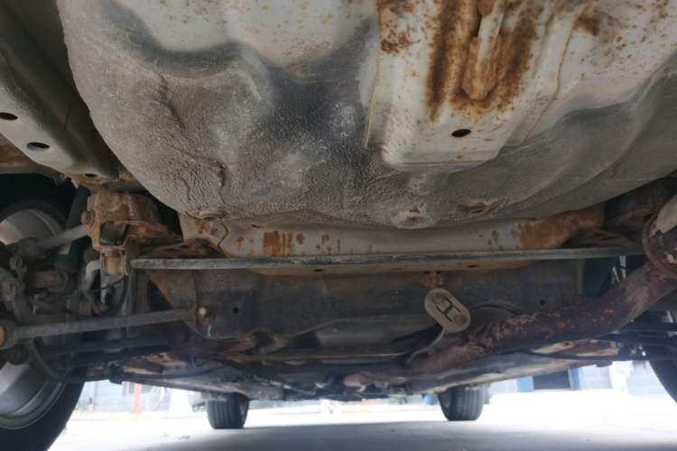 Used BYD G6 2011 2.0L Manual Luxury Version Chassis Rear