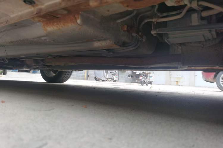 Used BYD G6 2011 2.0L Manual Luxury Version Chassis Rear Left