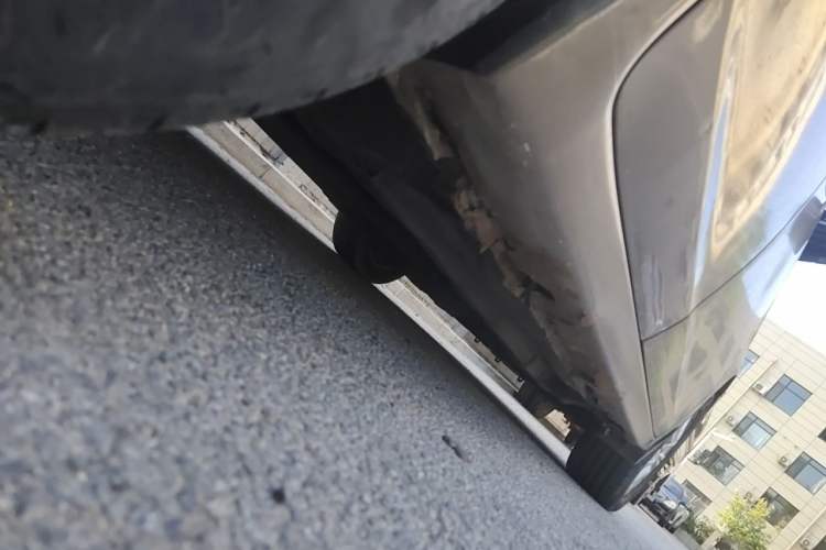 Used BYD G6 2011 2.0L Manual Luxury Version Chassis Rear Right