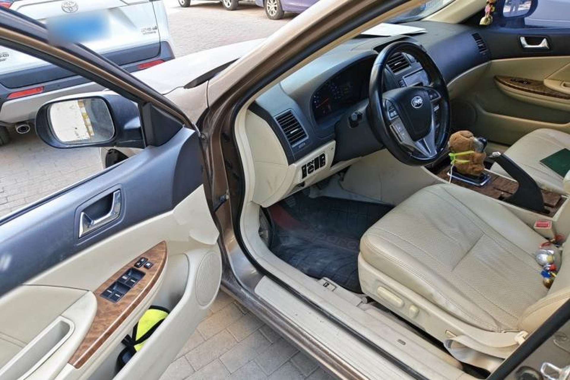 Used BYD G6 2011 1.5T Manual Luxury Edition Driver Seat