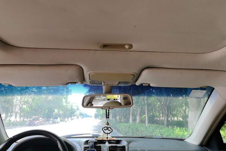 Used BYD G6 2011 2.0L Manual Luxury Version Headliner