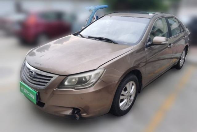 Used BYD G6 2011 2.0L Manual Luxury Version