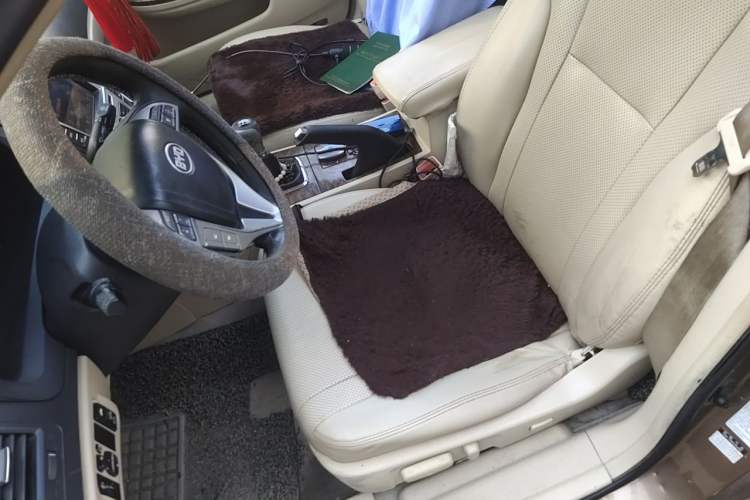 Used BYD G6 2011 2.0L Manual Luxury Version Left Front Seat