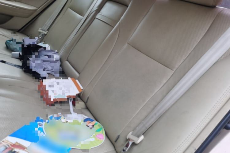 Used BYD G6 2011 2.0L Manual Luxury Version Left Rear Seat