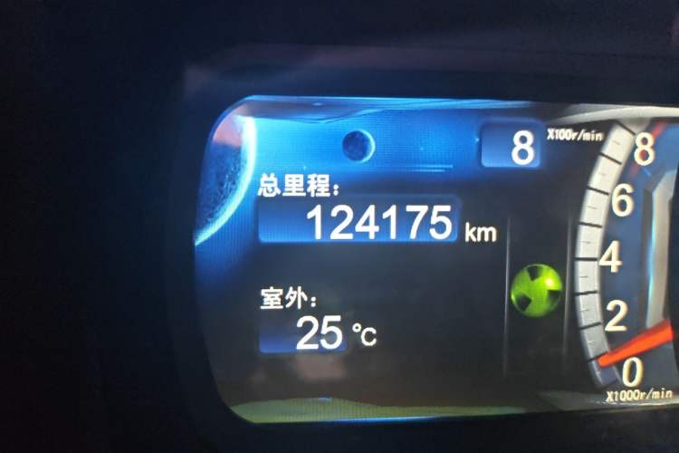 Used BYD G6 2011 1.5T Manual Luxury Edition Odometer Close Up