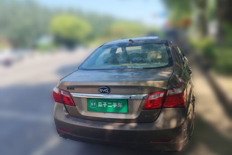 Used BYD G6 2011 2.0L Manual Luxury Version Rear