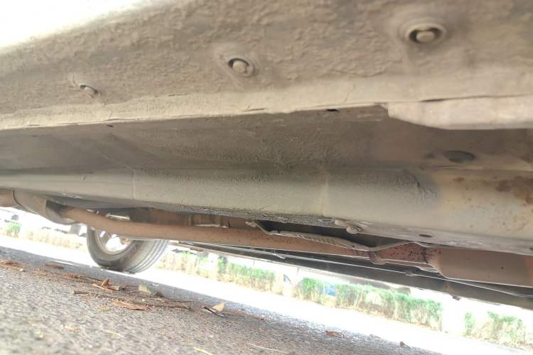 Used BYD G6 2012 2.0L Manual Luxury Version Chassis Front Right
