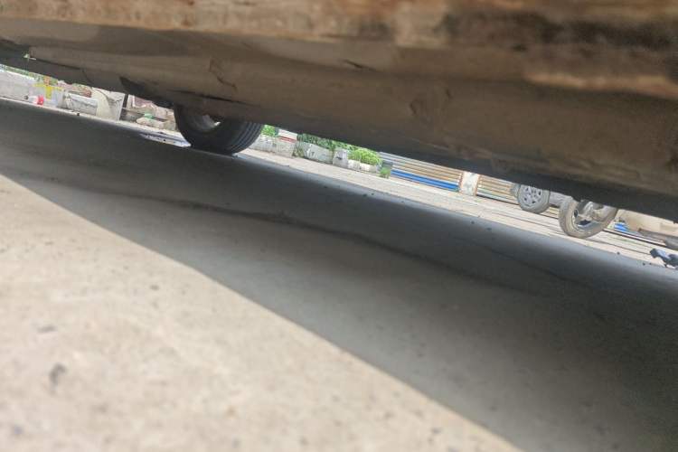 Used BYD G6 2012 1.5TI Manual Luxury Edition Chassis Front Right