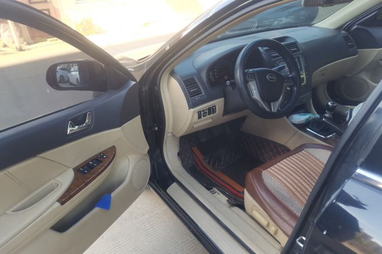 Used BYD G6 2012 1.5TI Manual Luxury Edition Driver Seat